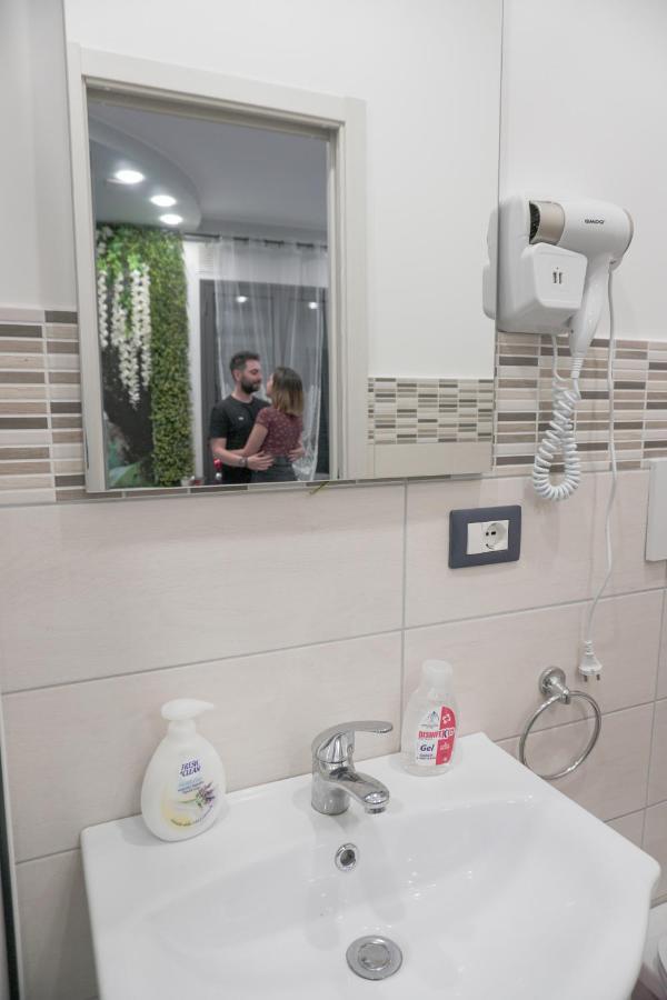 B&B Porta Garibaldi Катания Екстериор снимка