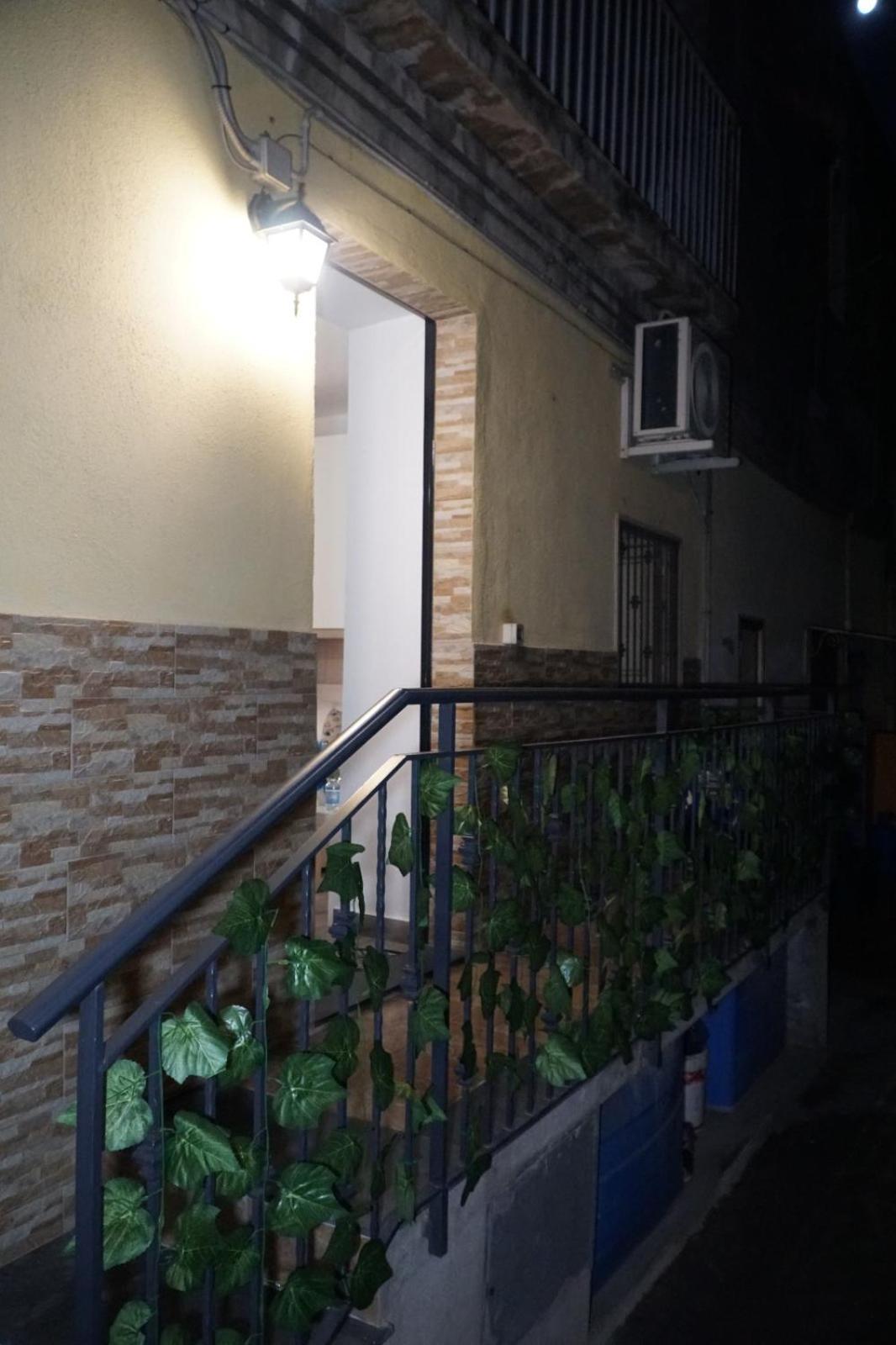 B&B Porta Garibaldi Катания Стая снимка